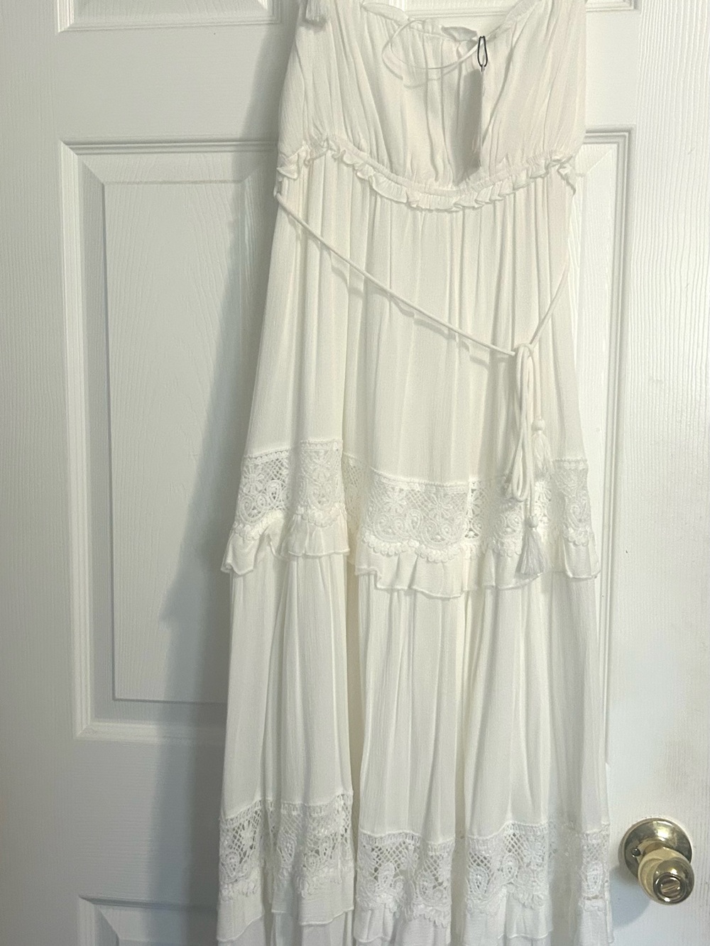 BOHO White Maxi Dress with Lace & Adjustable Tie Straps - Picture 2 of 4